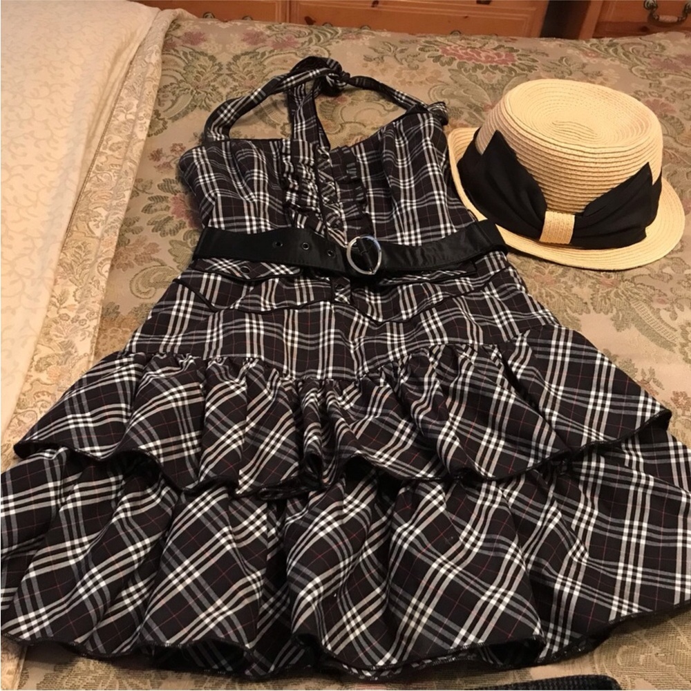 Bebe plaid dress.